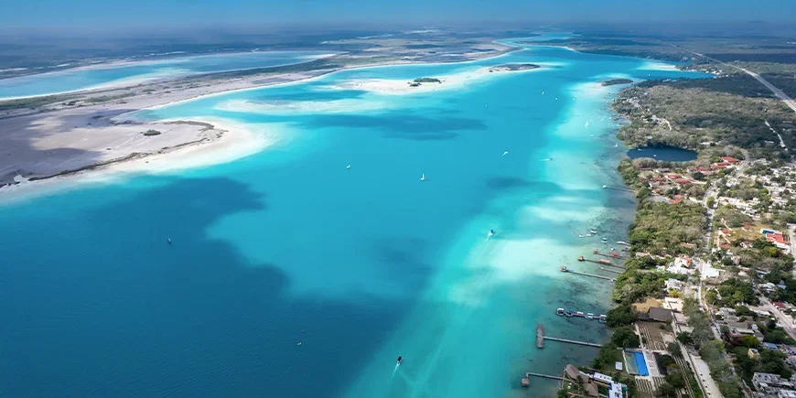 The lagoon of seven colours in Bacalar, Mexico