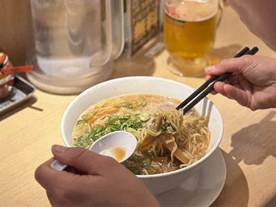 Women eating ramen in Japan