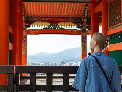 Iida from TourCompass visits Kiyomizu-dera in Kyoto